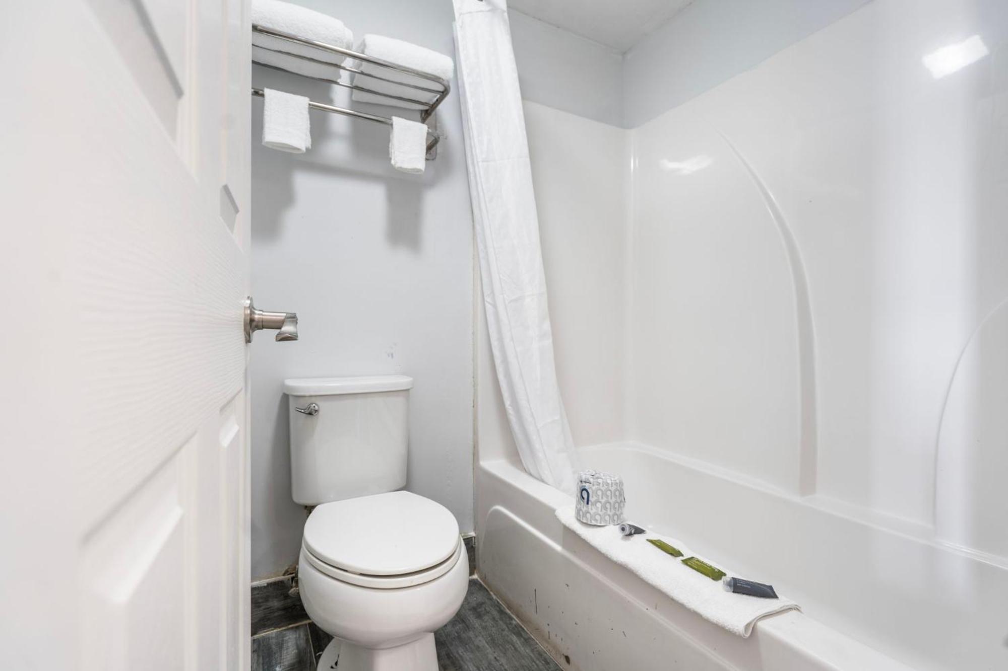 Budgetel Inns & Suites Augusta Downtown 706-945-1238 Εξωτερικό φωτογραφία